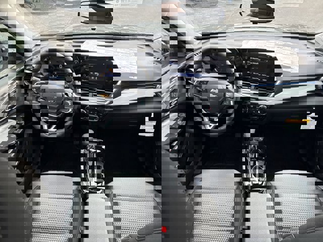 2026 Chevrolet Trax LT Image 15 of 25