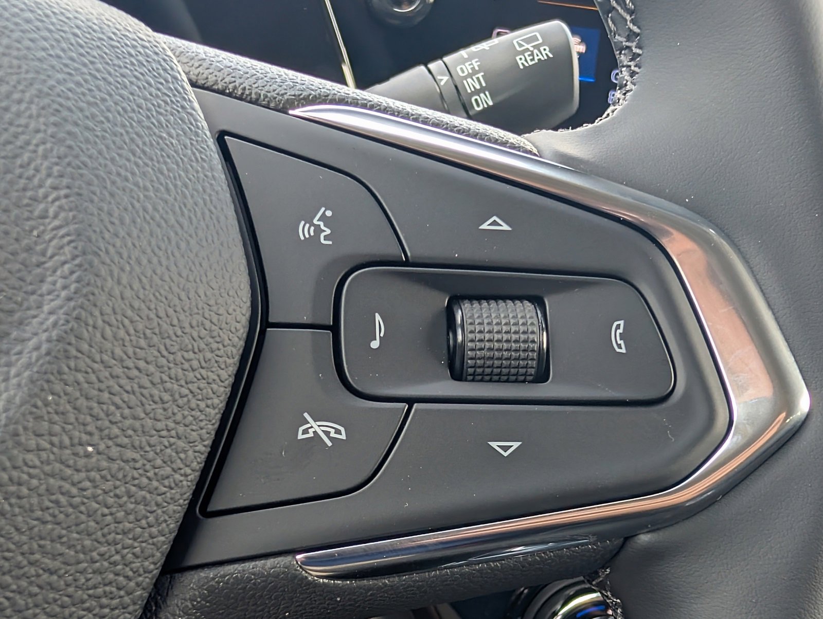 2026 Chevrolet Trax LT Image 15 of 21