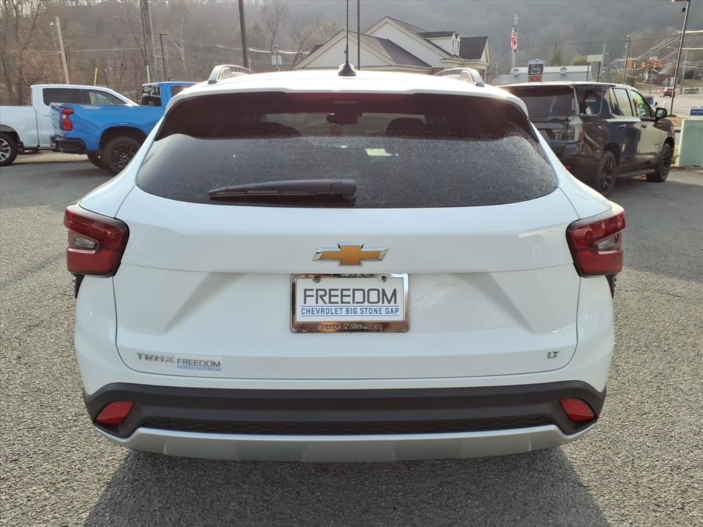 2026 Chevrolet Trax LT Image 6 of 24