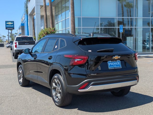 2026 Chevrolet Trax LT Image 6 of 27