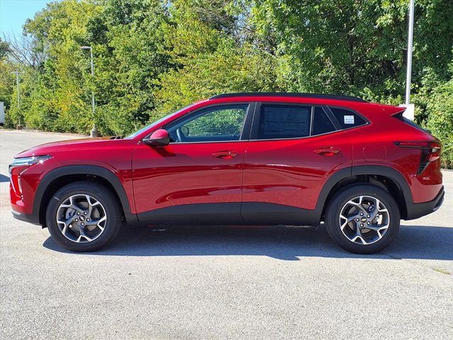 2026 Chevrolet Trax LT Image 8 of 26