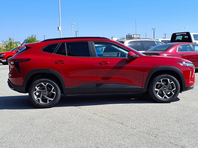 2026 Chevrolet Trax LT Image 5 of 26