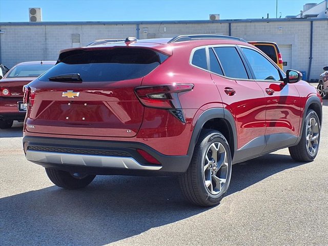 2026 Chevrolet Trax LT Image 4 of 26