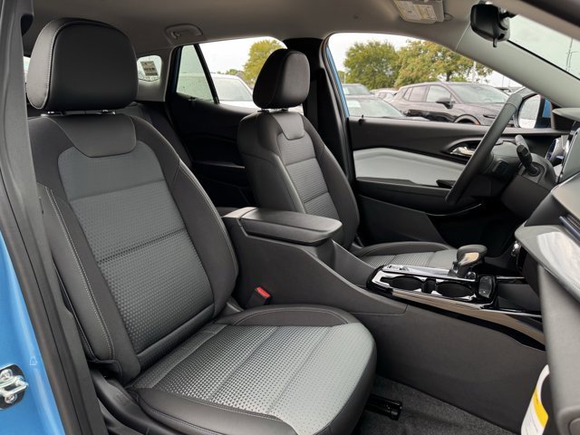 2026 Chevrolet Trax LT Image 9 of 27