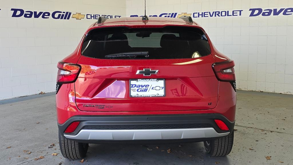 2026 Chevrolet Trax LT Image 4 of 29