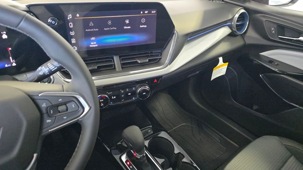 2026 Chevrolet Trax LT Image 15 of 29