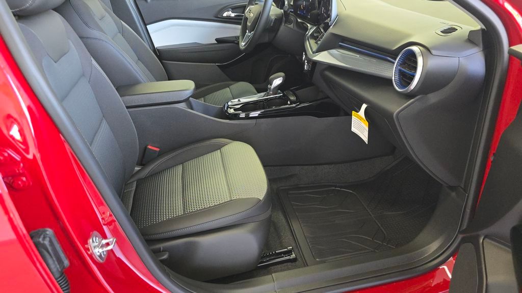 2026 Chevrolet Trax LT Image 11 of 29