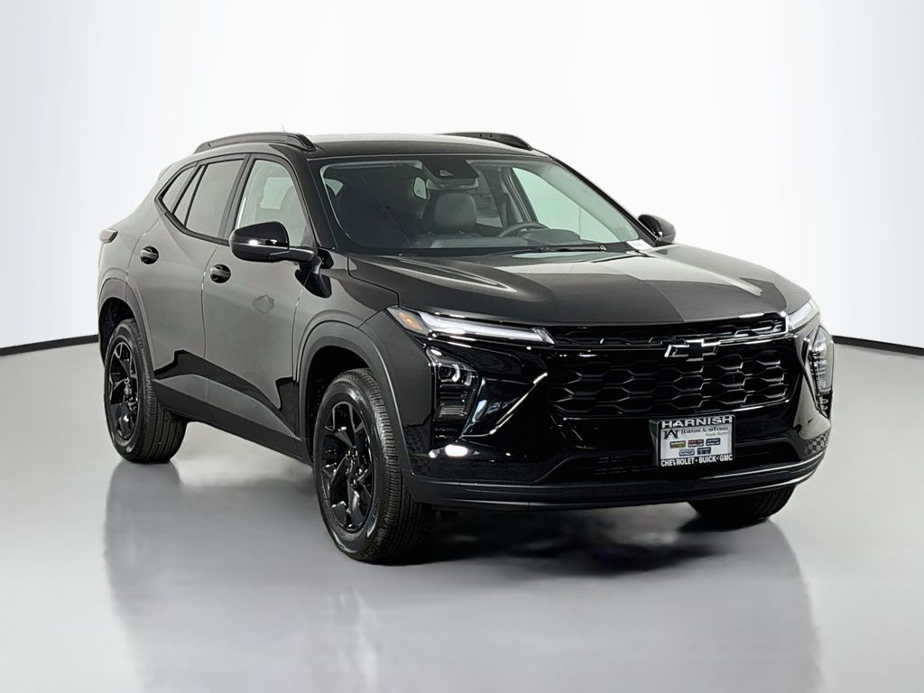2026 Chevrolet Trax LT Image 3 of 30