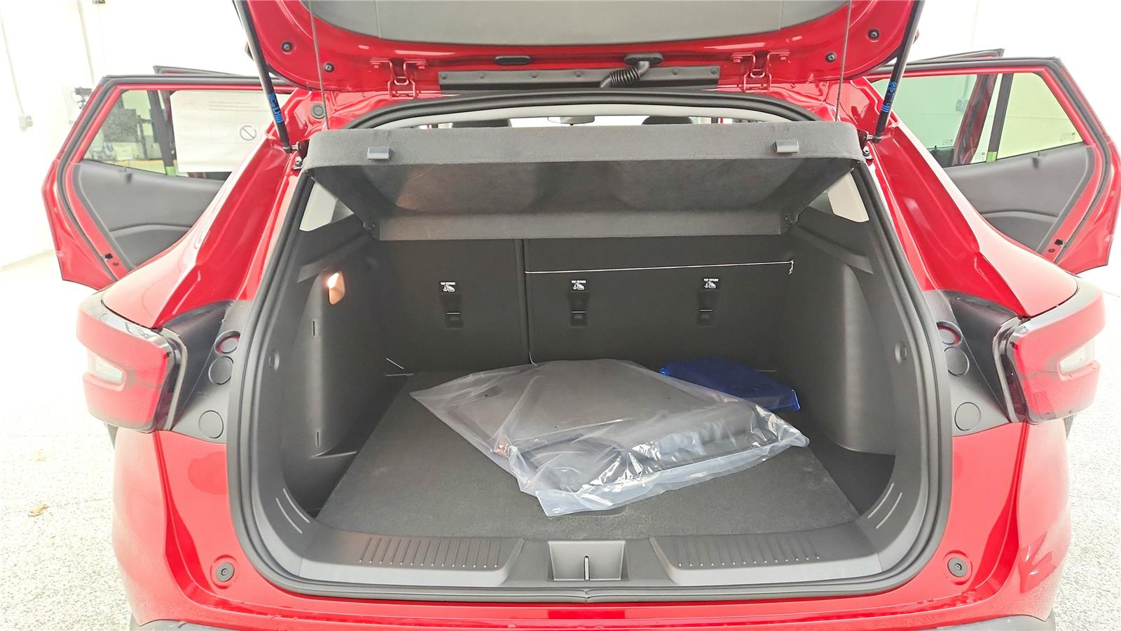 2026 Chevrolet Trax LT Image 13 of 36