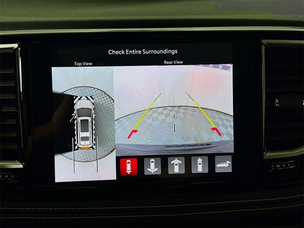 2026 Chrysler Pacifica Limited Image 23 of 32