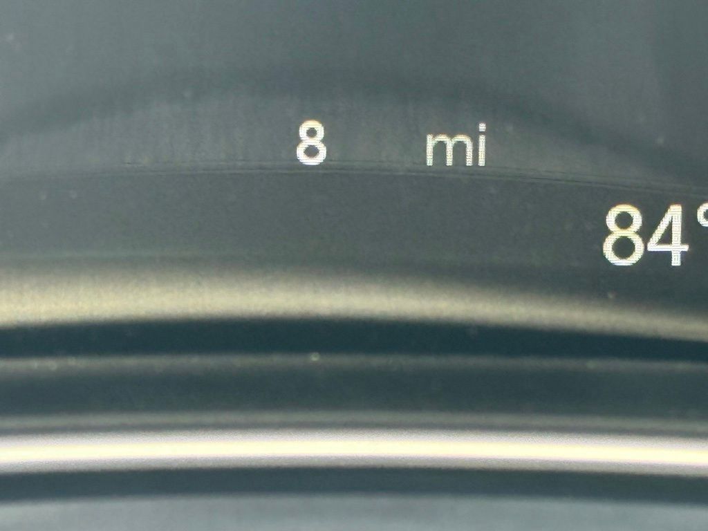 2026 Chrysler Pacifica Limited Image 17 of 37