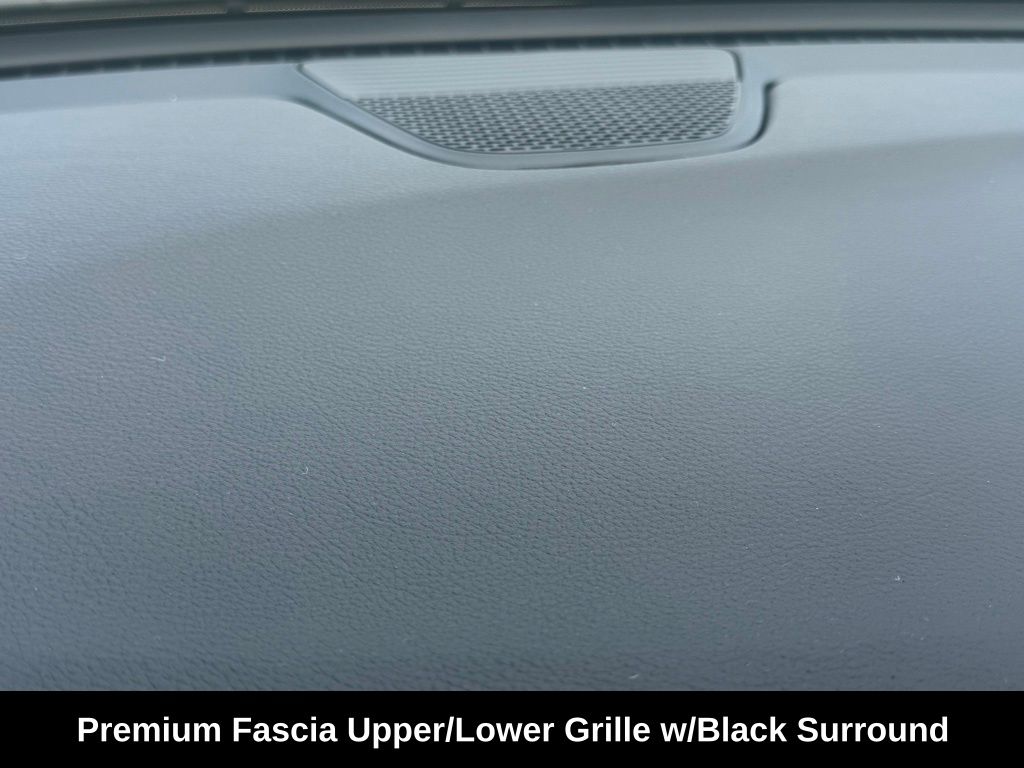 2026 Chrysler Pacifica Limited Image 31 of 37