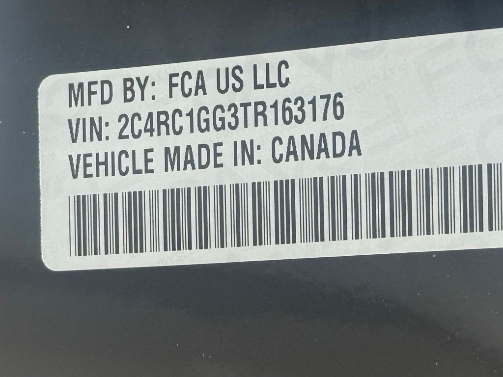 2026 Chrysler Pacifica Limited Image 26 of 38