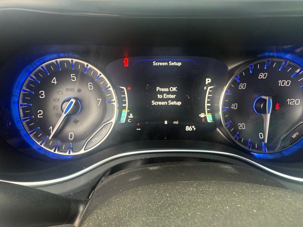 2026 Chrysler Pacifica Limited Image 17 of 38