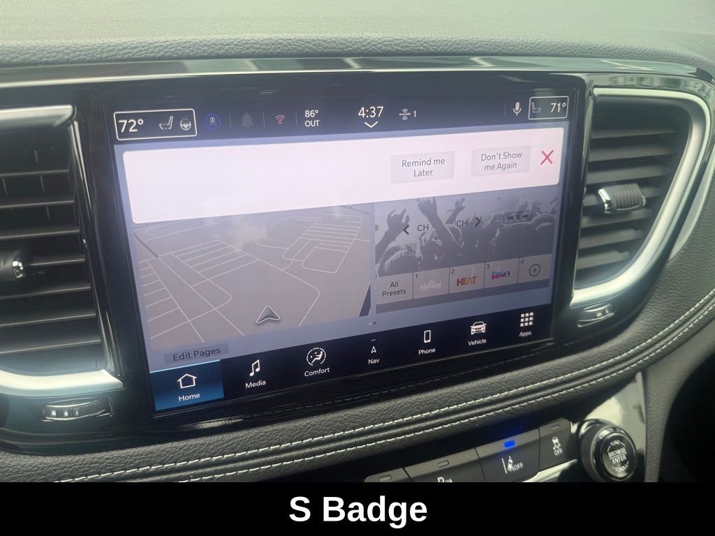 2026 Chrysler Pacifica Limited Image 20 of 38