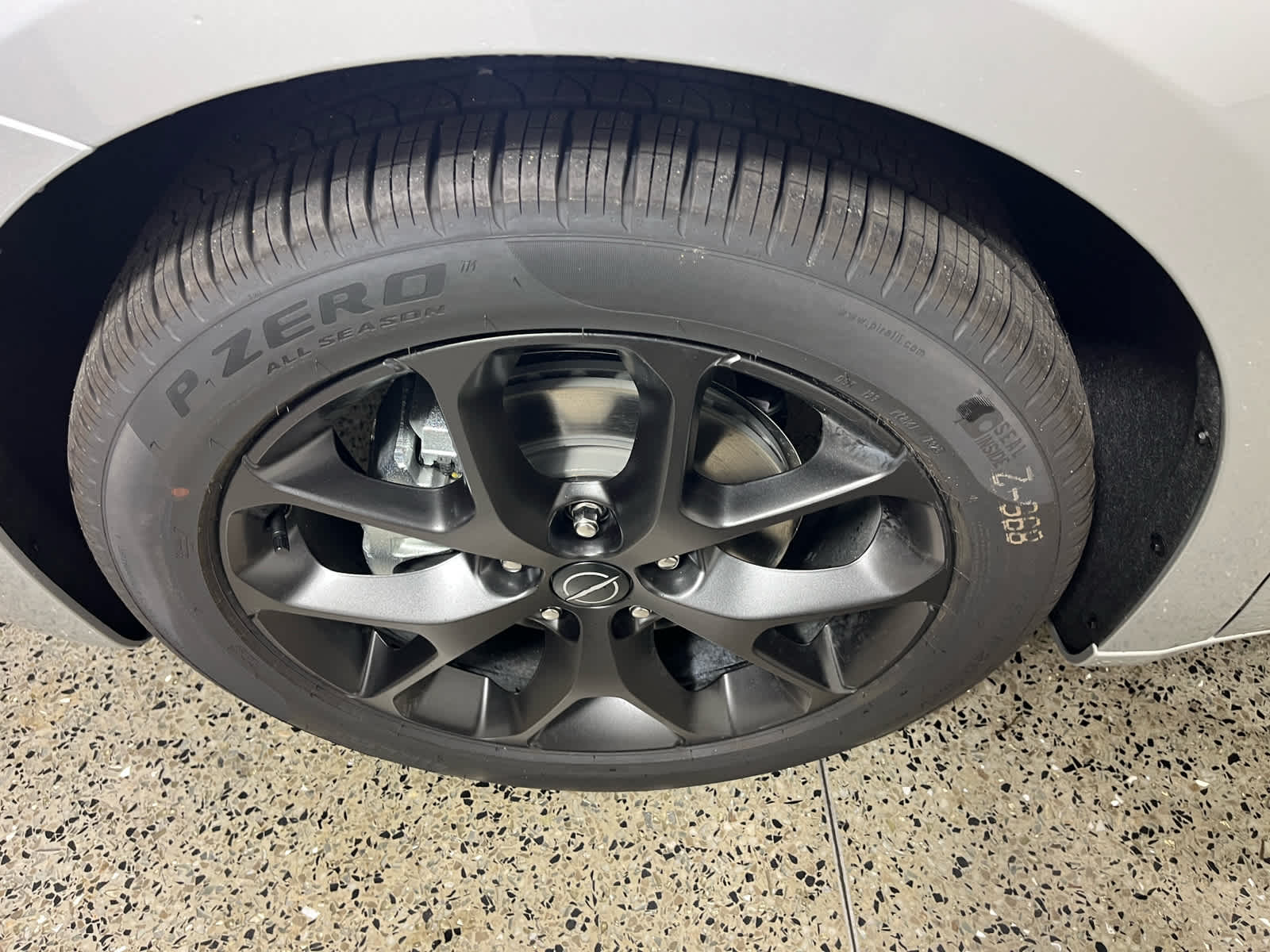 2026 Chrysler Pacifica Limited Image 9 of 29