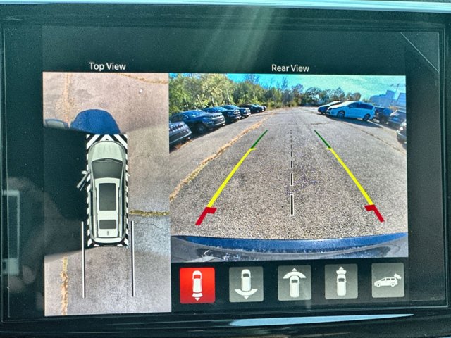 2026 Chrysler Pacifica Pinnacle Image 20 of 27