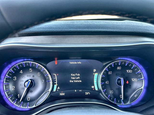 2026 Chrysler Pacifica Pinnacle Image 17 of 27