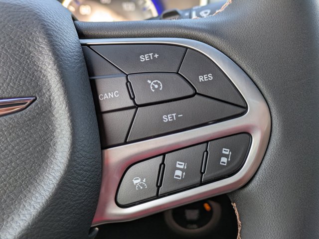 2026 Chrysler Pacifica Pinnacle Image 31 of 36