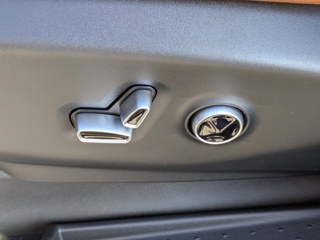 2026 Chrysler Pacifica Pinnacle Image 36 of 36