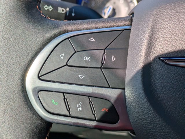 2026 Chrysler Pacifica Pinnacle Image 27 of 36