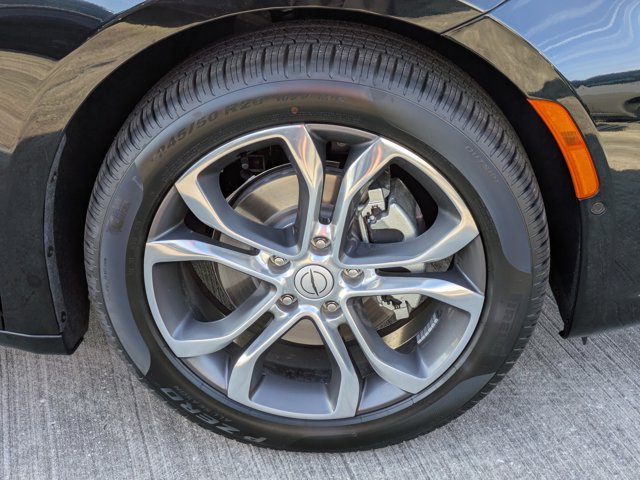 2026 Chrysler Pacifica Pinnacle Image 9 of 36