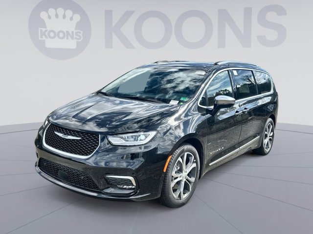 2026 Chrysler Pacifica Pinnacle Image 1 of 27