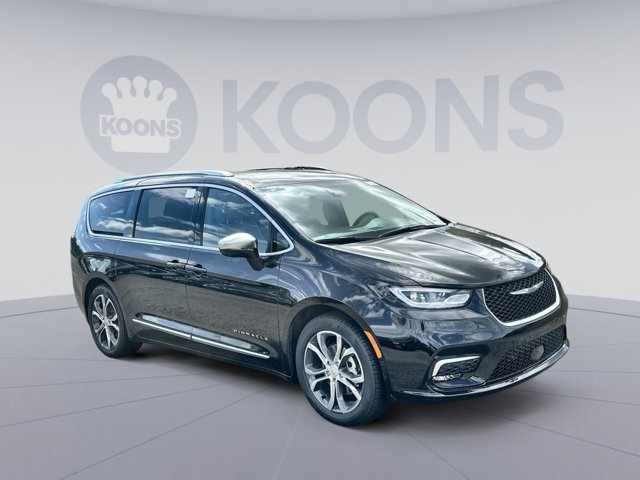 2026 Chrysler Pacifica Pinnacle Image 3 of 27