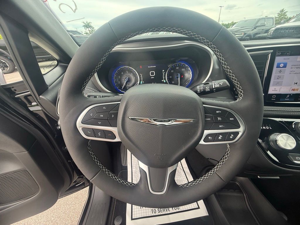 2026 Chrysler Pacifica Select Image 31 of 36