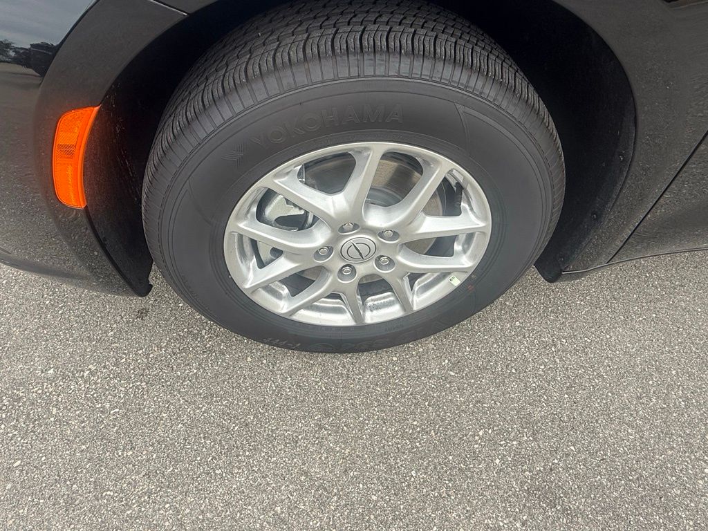 2026 Chrysler Pacifica Select Image 9 of 36