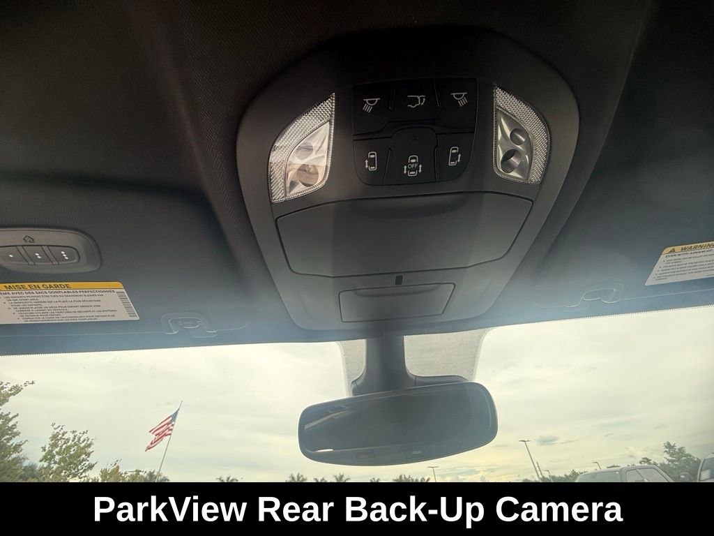 2026 Chrysler Pacifica Select Image 21 of 36