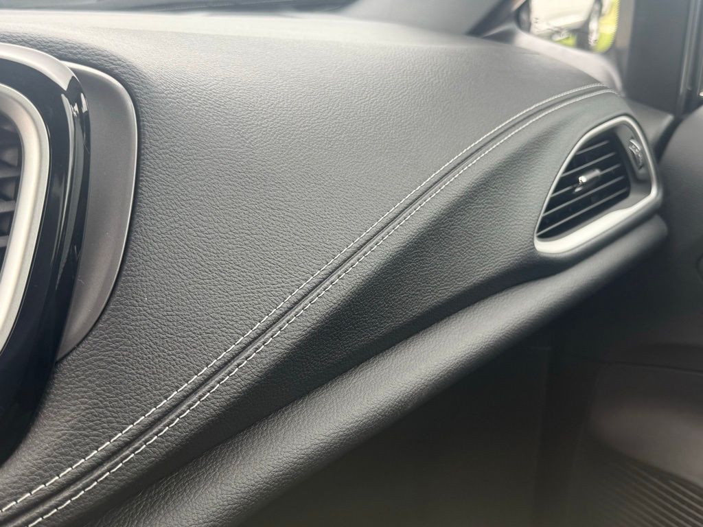 2026 Chrysler Pacifica Select Image 23 of 36