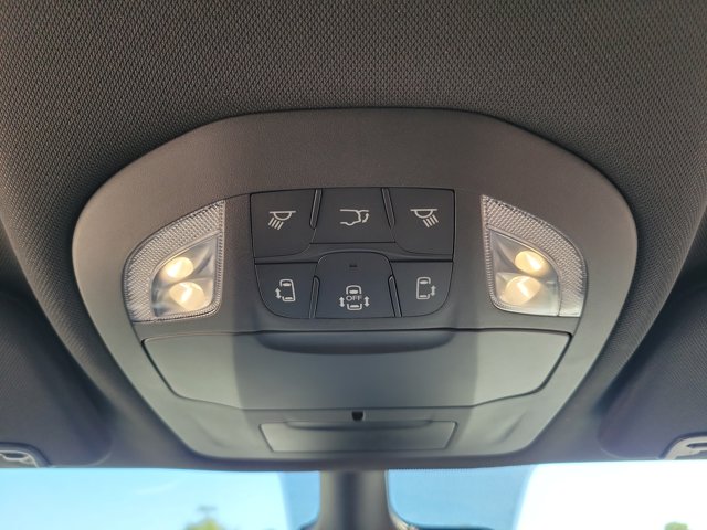 2026 Chrysler Pacifica Select Image 9 of 12