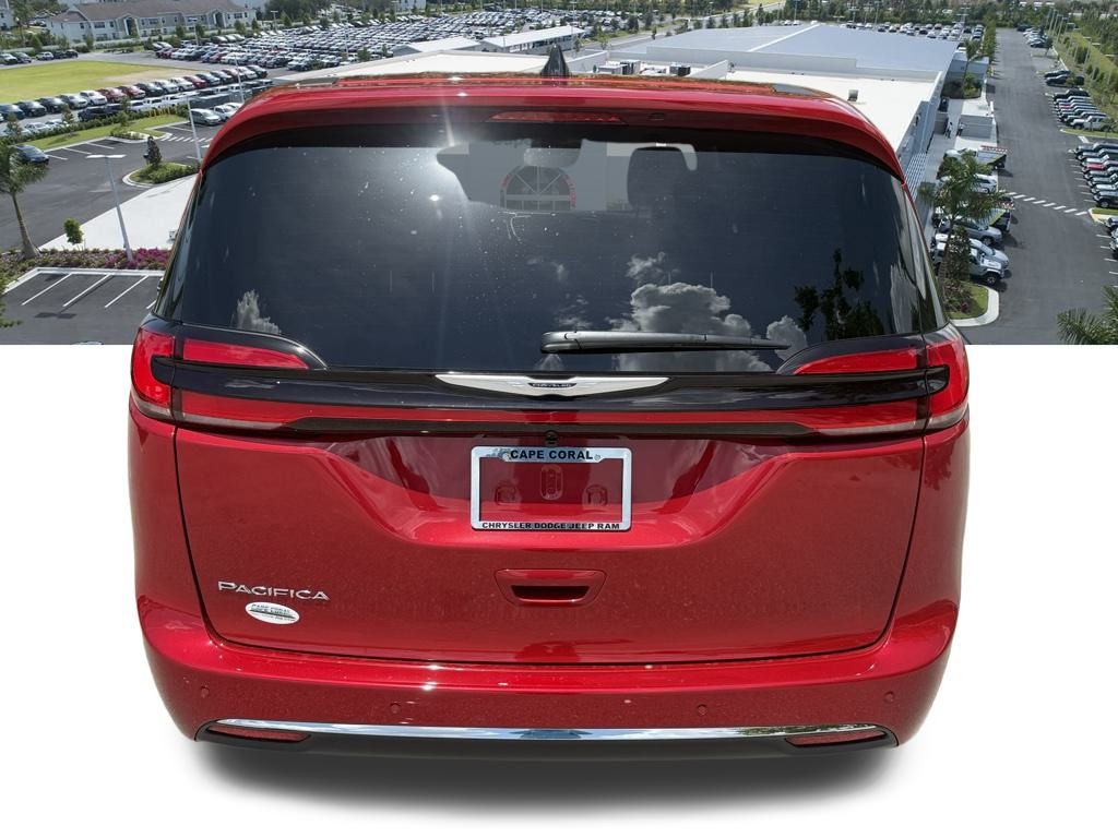 2026 Chrysler Pacifica Select Image 32 of 35
