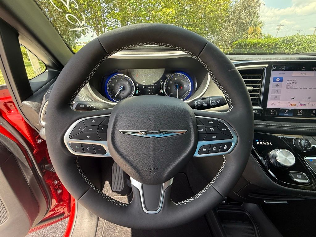 2026 Chrysler Pacifica Select Image 27 of 35