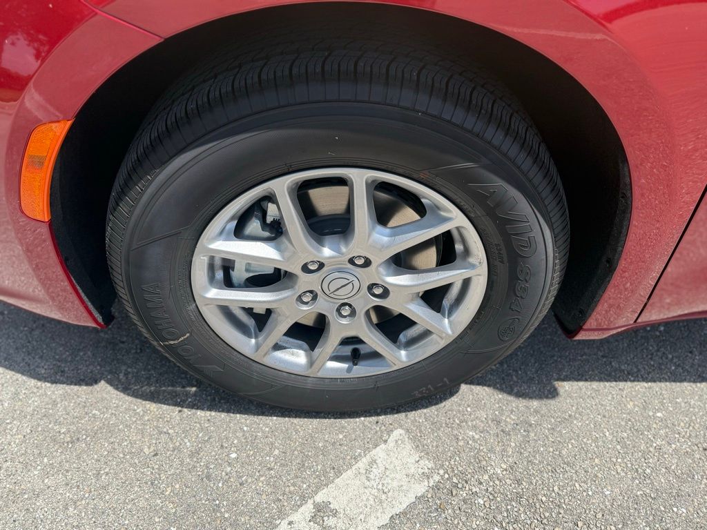 2026 Chrysler Pacifica Select Image 9 of 35