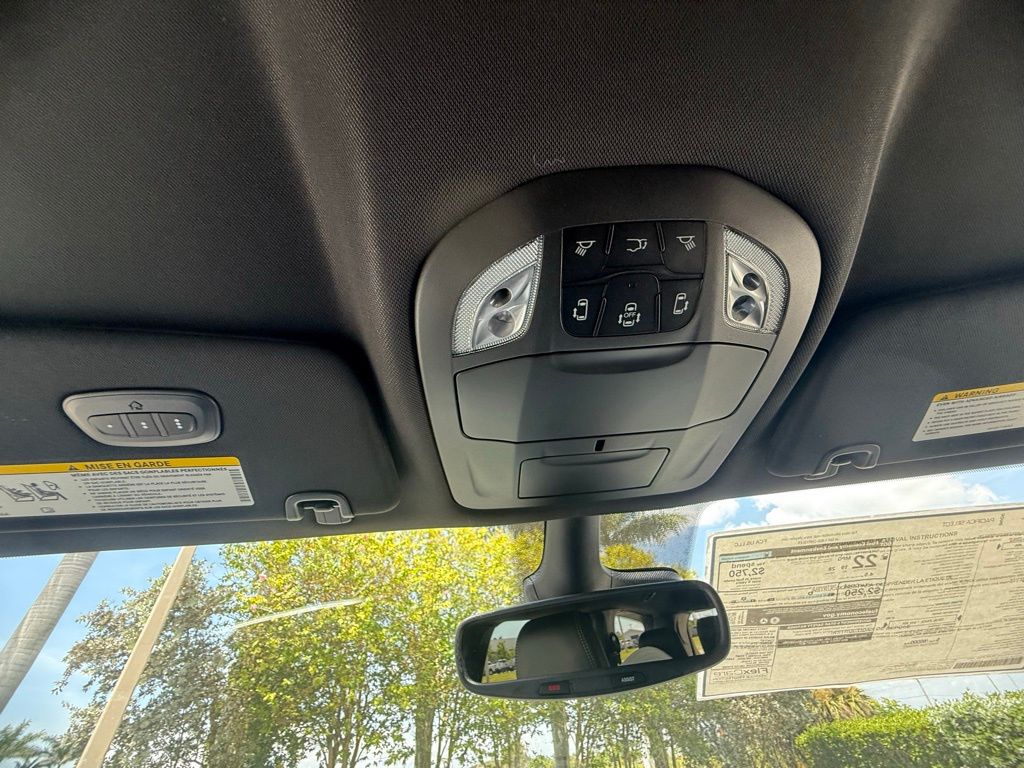 2026 Chrysler Pacifica Select Image 33 of 35