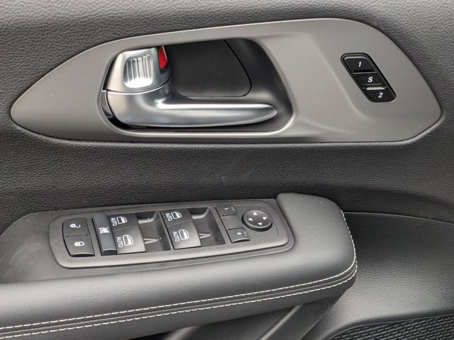 2026 Chrysler Pacifica Select Image 32 of 32