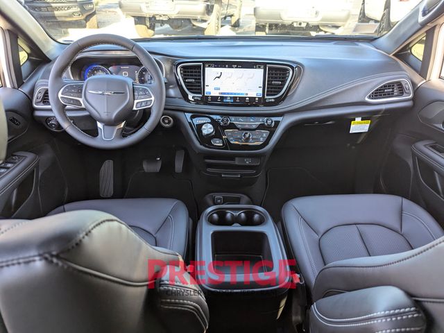 2026 Chrysler Pacifica Select Image 17 of 31