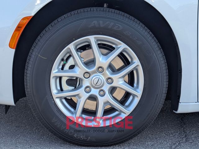 2026 Chrysler Pacifica Select Image 11 of 31