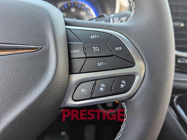 2026 Chrysler Pacifica Select Image 30 of 31