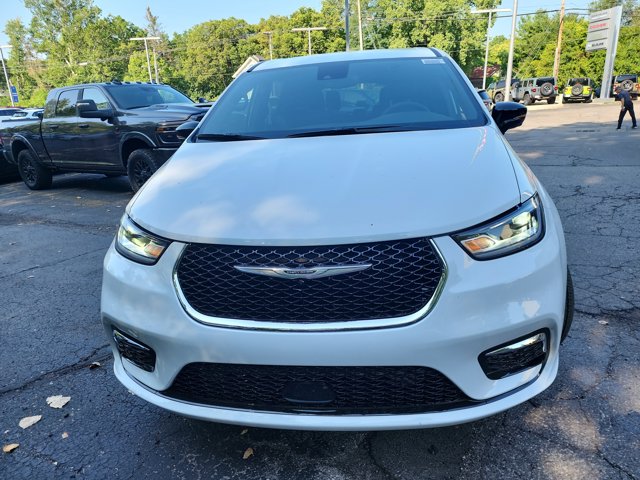 2026 Chrysler Pacifica Select Image 32 of 32