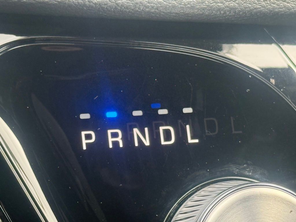 2026 Chrysler Pacifica Select Image 19 of 36