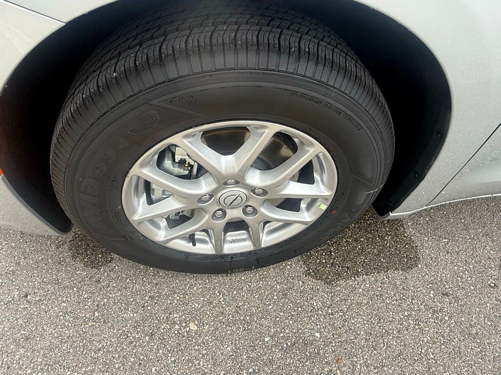 2026 Chrysler Pacifica Select Image 10 of 36