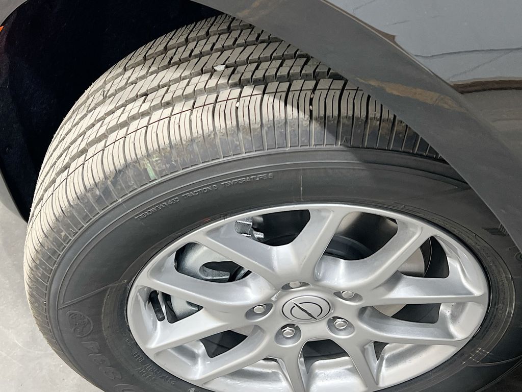 2026 Chrysler Pacifica Select Image 7 of 38