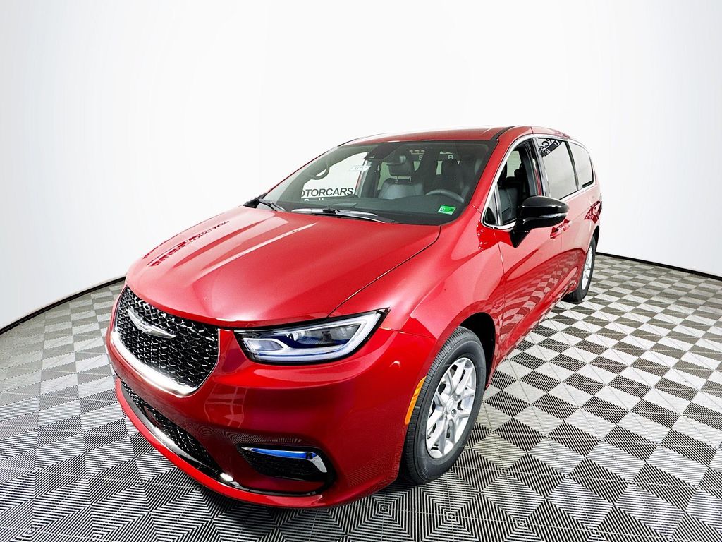 2026 Chrysler Pacifica Select Image 1 of 30