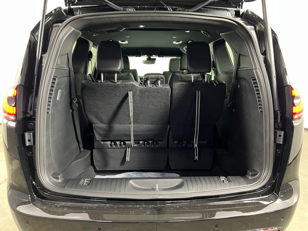 2026 Chrysler Pacifica Select Image 11 of 45