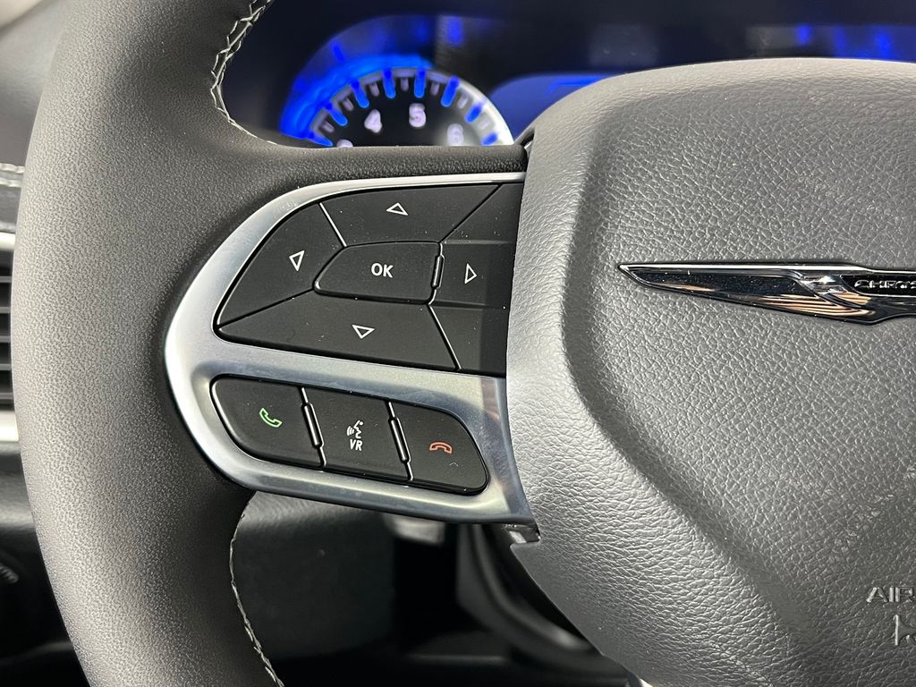 2026 Chrysler Pacifica Select Image 31 of 45