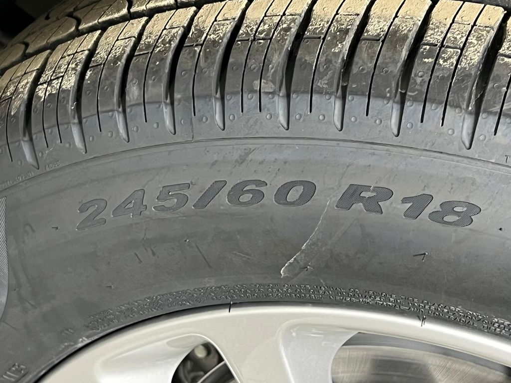 2026 Chrysler Pacifica Select Image 10 of 45