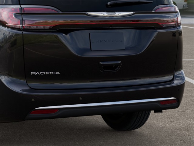 2026 Chrysler Pacifica Select Image 8 of 26